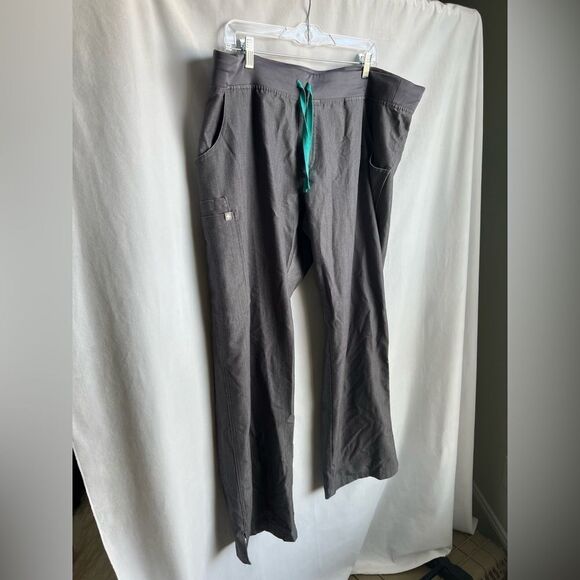 Figs Women’s Kade Cargo Scrub Pants Graphite size XXL - Picture 6 of 11